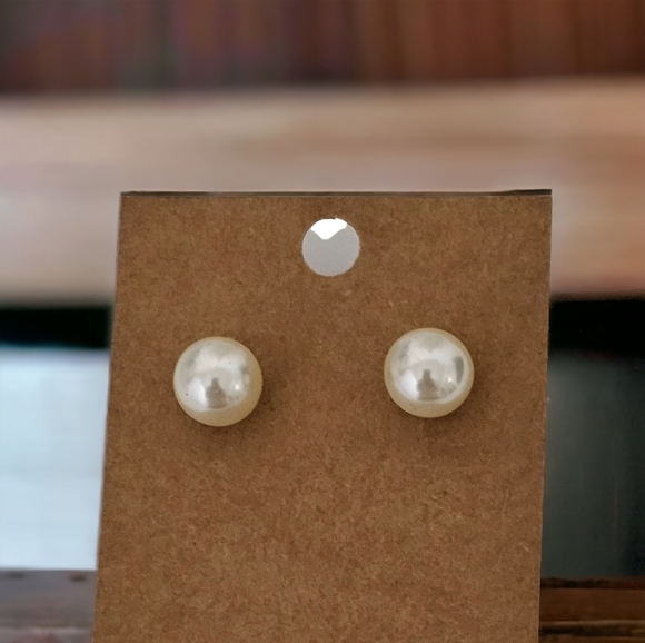 Vintage String of Gray & White Faux Pearls 24"with Earrings - Picture 2 of 6